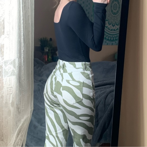 Patterned Jeans - Picture 4 of 5